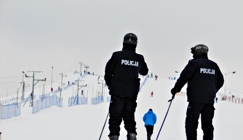 Policja prowadzi akcję "Bezpieczne ferie" w Rybnie, foto: Adam Dąbrowski